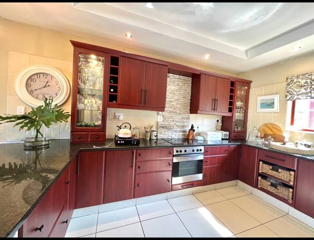 4 BEDROOM HOUSE FOR SALE IN FREELAND PARK